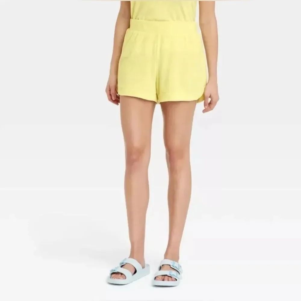 *A NEW DAY* Sz L NWOT Sunny Yellow Terry Shorts